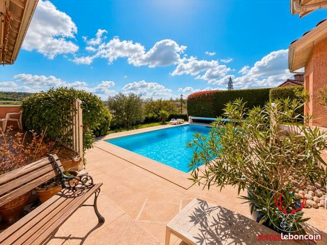 Maison 5 pièces 176 m²