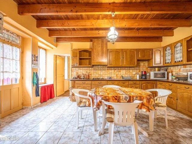 Maison 5 pièces 176 m²