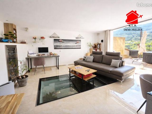 Maison 5 pièces 177 m²