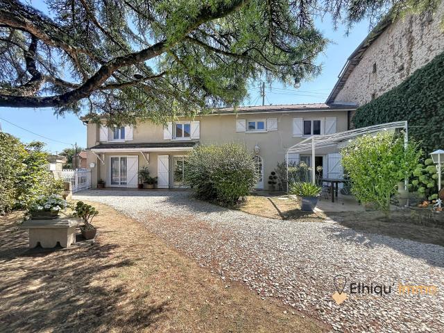 Maison 5 pièces 177 m²