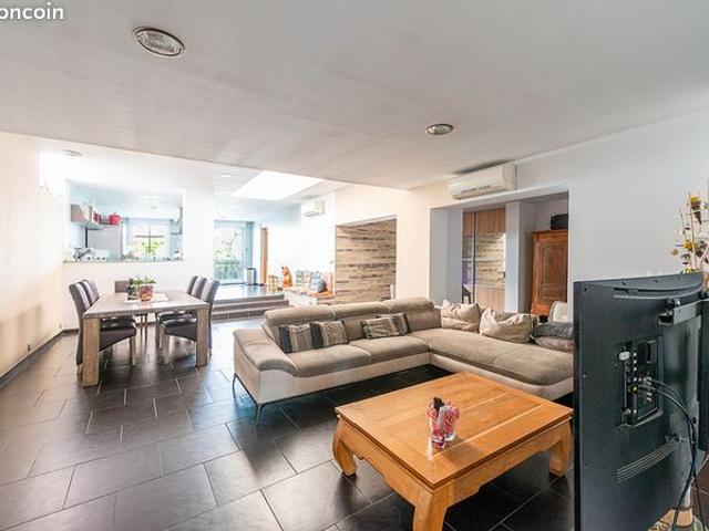 Maison 5 pièces 177 m²