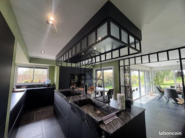 Maison 5 pièces 177 m²