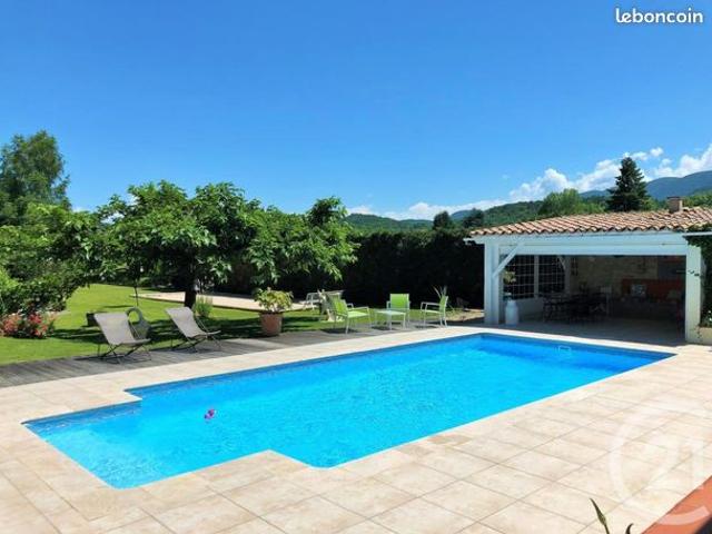 Maison 5 pièces 177 m²
