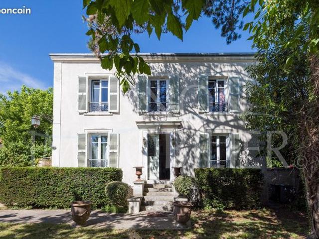 Maison 5 pièces 177 m²