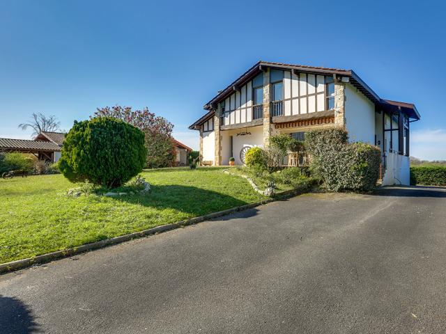 Maison 5 pièces 178 m²