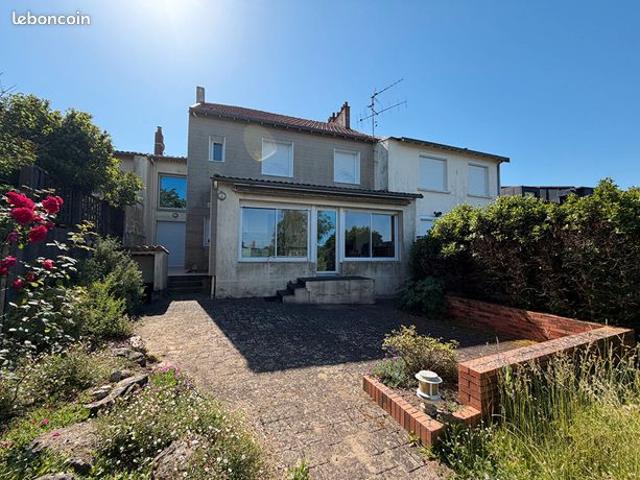 Maison 5 pièces 178 m²