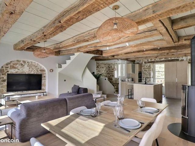 Maison 5 pièces 179 m²