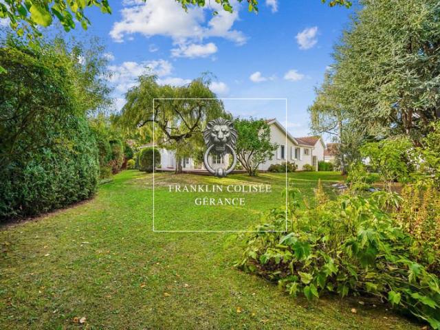 Maison 5 pièces 180 m²