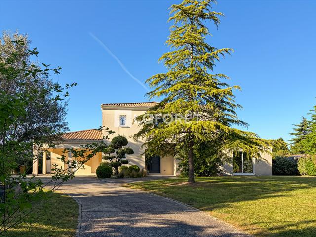Maison 5 pièces 179 m²