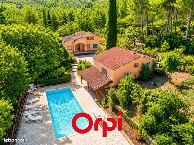 Maison 5 pièces 179 m²