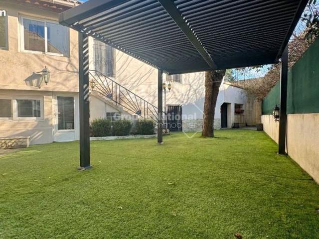 Maison 5 pièces 179 m²