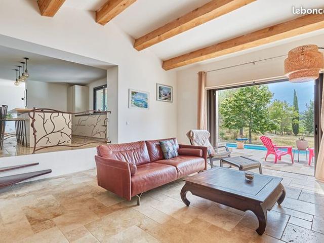 Maison 5 pièces 179 m²