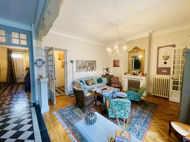 Maison 5 pièces 170 m²