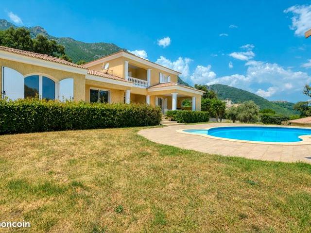Maison 5 pièces 170 m²