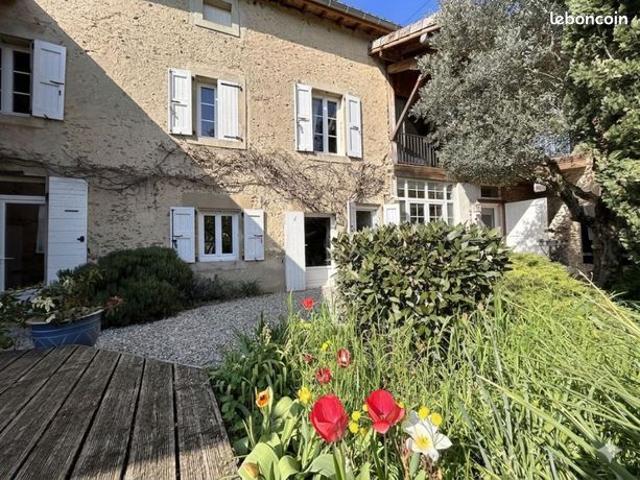Maison 5 pièces 170 m²