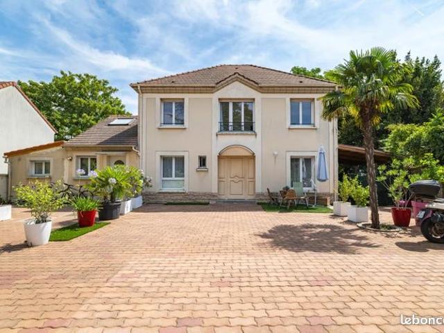 Maison 5 pièces 170 m²