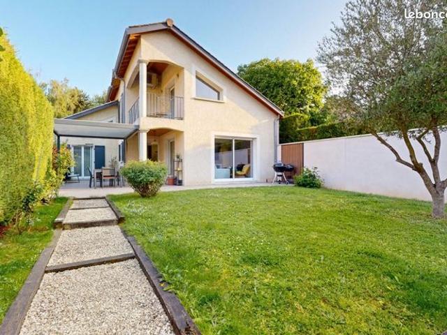 Maison 5 pièces 170 m²