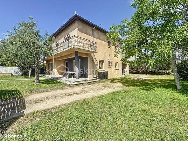 Maison 5 pièces 170 m²