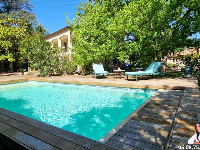 Maison 8 pièces 205 m²