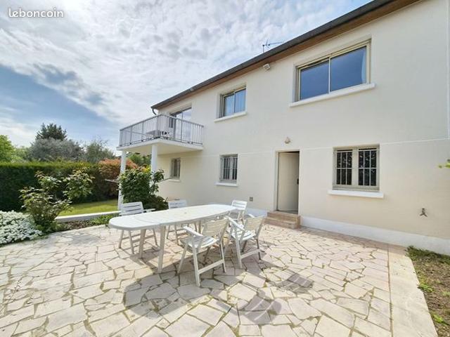 Maison 5 pièces 170 m²