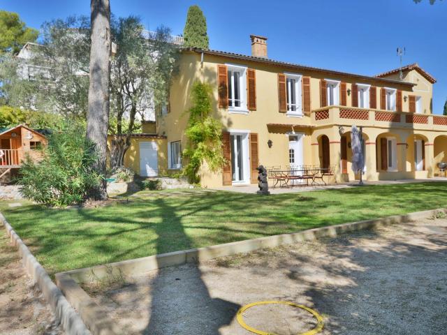 Maison 5 pièces 170 m²