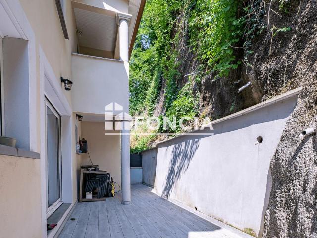 Maison 5 pièces 170 m²