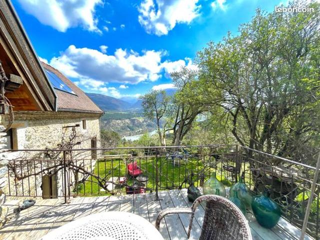Maison 5 pièces 170 m²