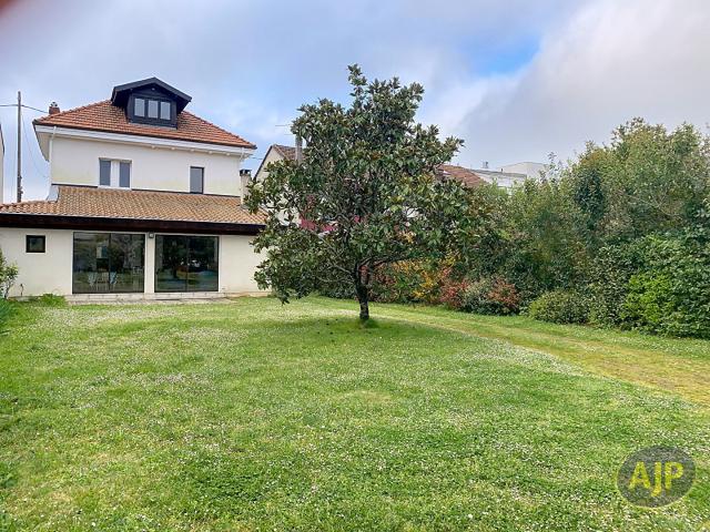 Maison 5 pièces 170 m²