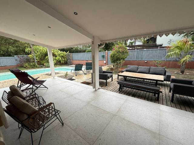 Maison 5 pièces, 170 m² à louer à Saint Paul 97460