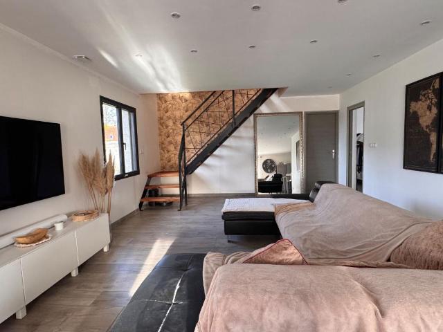 Maison 5 pièces 171 m²
