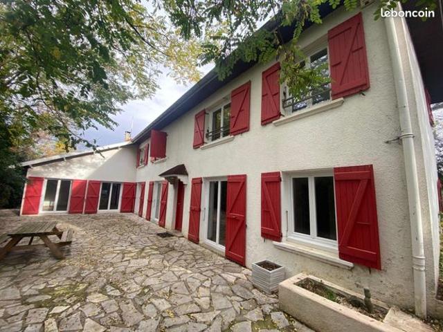 Maison 5 pièces 171 m²