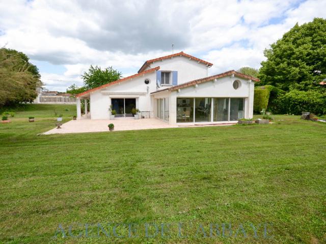 Maison 5 pièces 171 m²