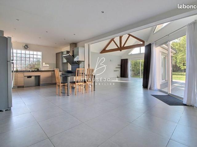 Maison 5 pièces 171 m²