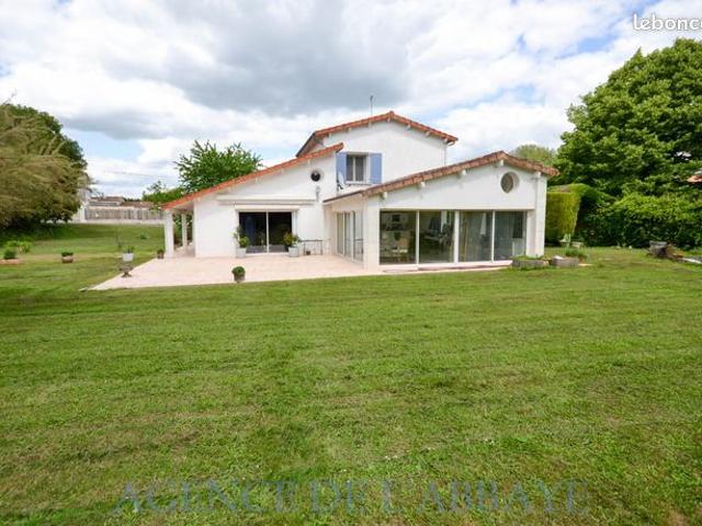 Maison 5 pièces 171 m²