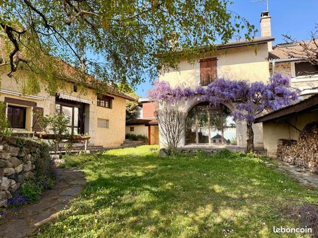Maison 5 pièces 172 m²