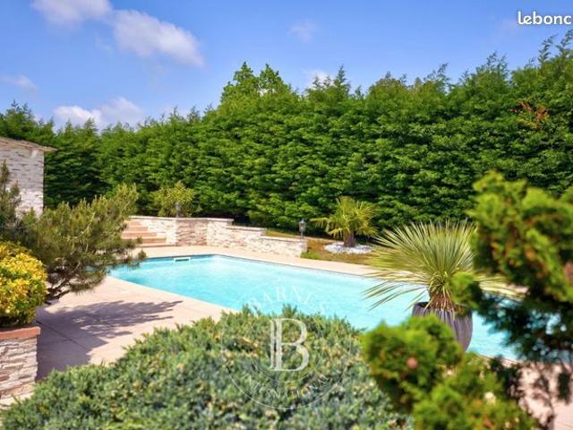 Maison 5 pièces 172 m²