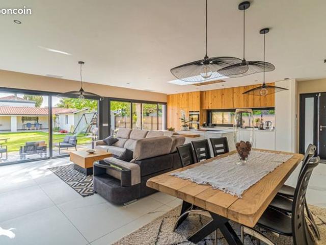 Maison 5 pièces 172 m²