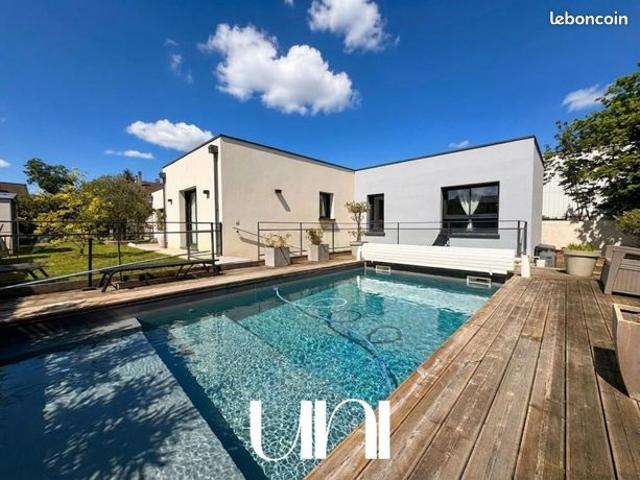 Maison 5 pièces 172 m²
