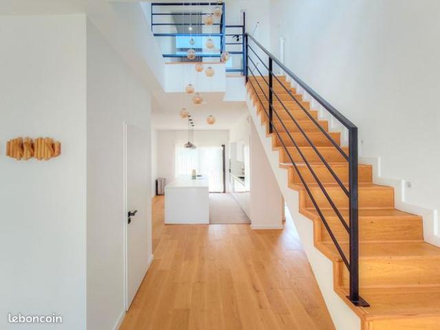Maison 5 pièces 172 m²