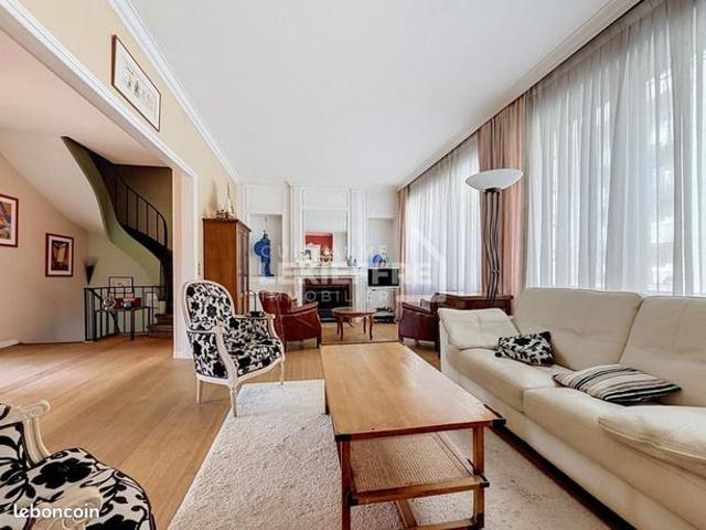 Maison 5 pièces 173 m²