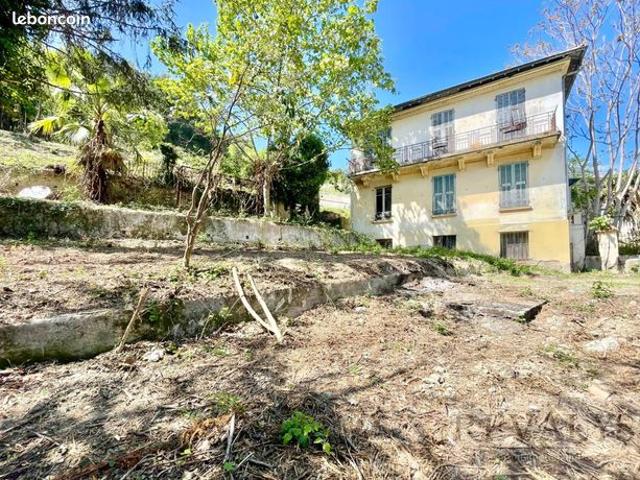 Maison 5 pièces 173 m²
