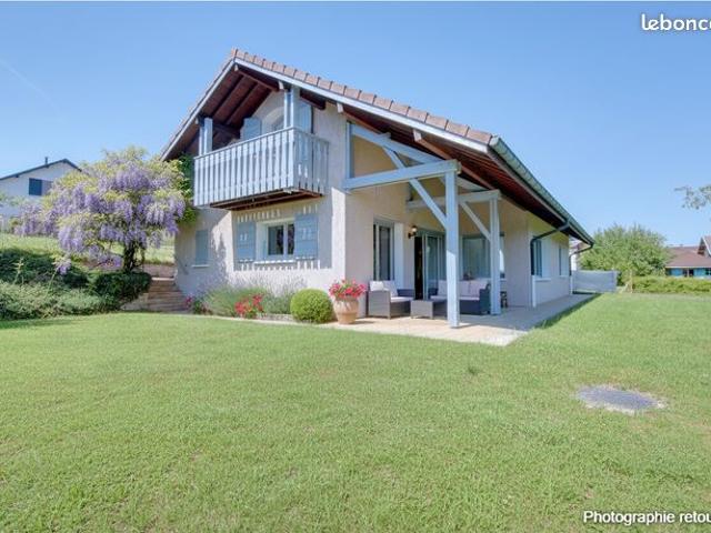 Maison 5 pièces 184 m²