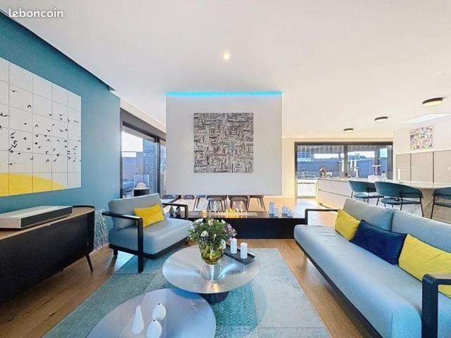 Maison 5 pièces 184 m²