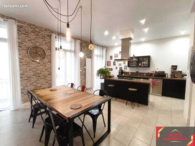 Maison 5 pièces 184 m²