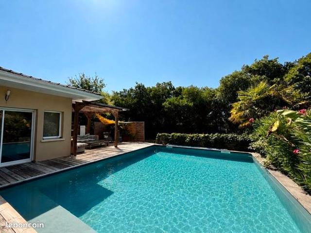 Maison 5 pièces 184 m²