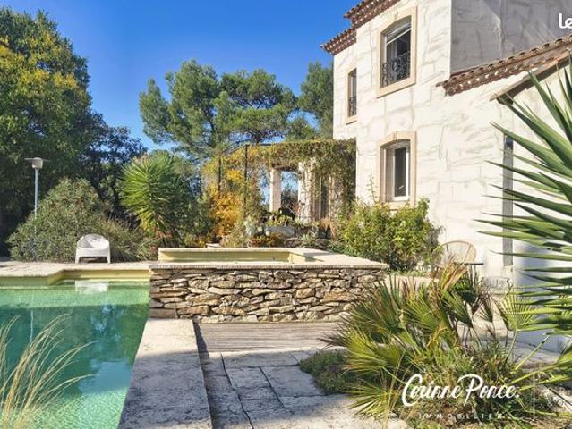 Maison 5 pièces 184 m²
