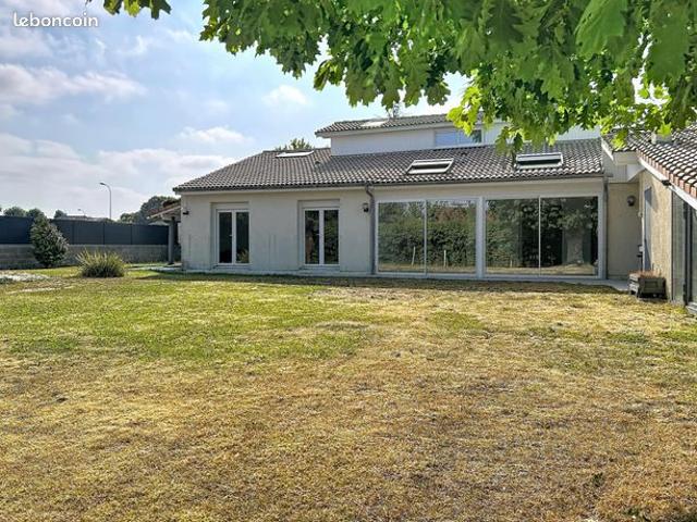 Maison 5 pièces 184 m²