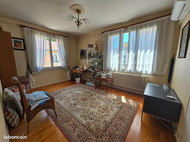 Maison 5 pièces 184 m²