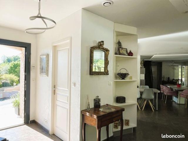 Maison 5 pièces 184 m²