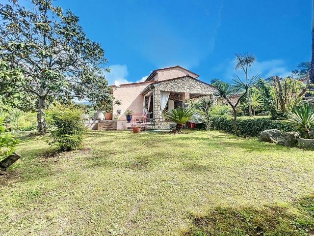 Maison 5 pièces 184 m²